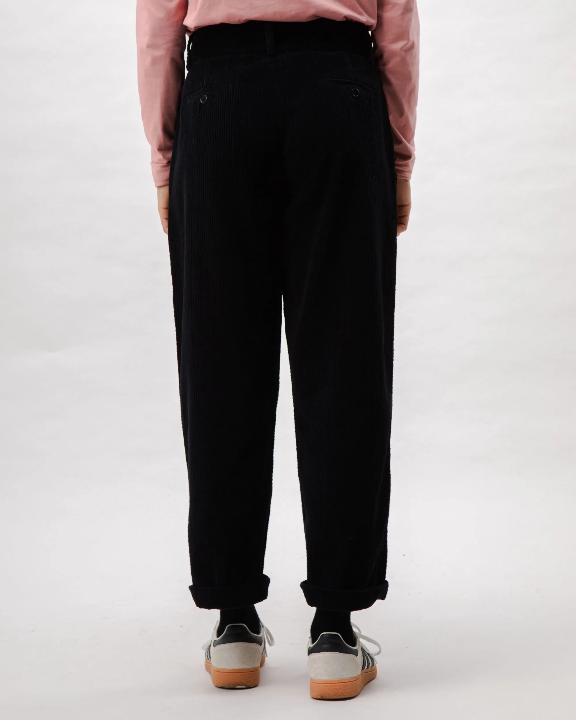 Corduroy Pleated Pants Black