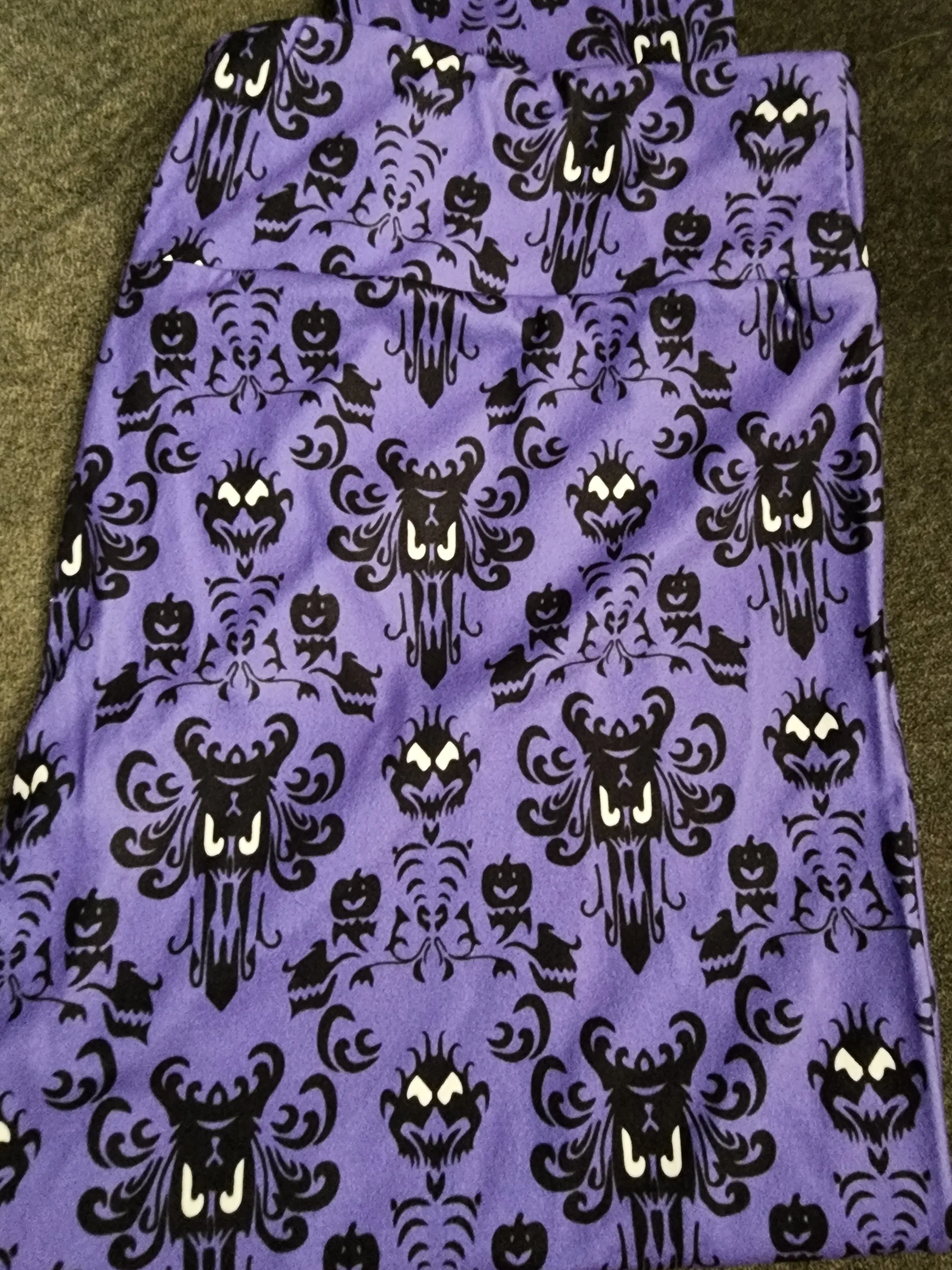 CP Disney Haunted Manison Capri Leggings