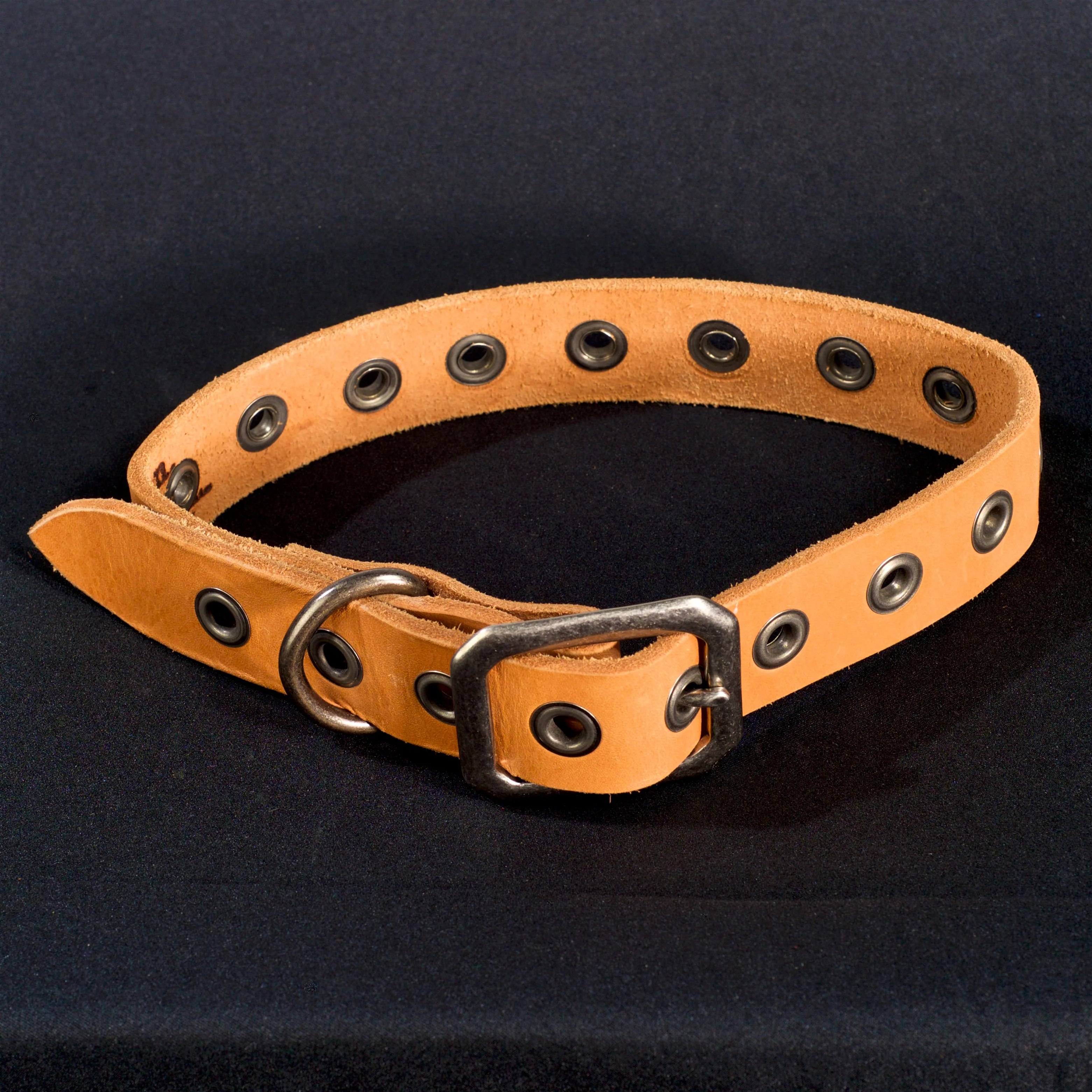 GROMMET COLLAR