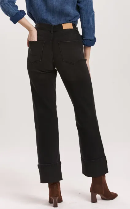 HOLLY SUPER HIGH RISE CUFFED STRAIGHT JEANS JET SET