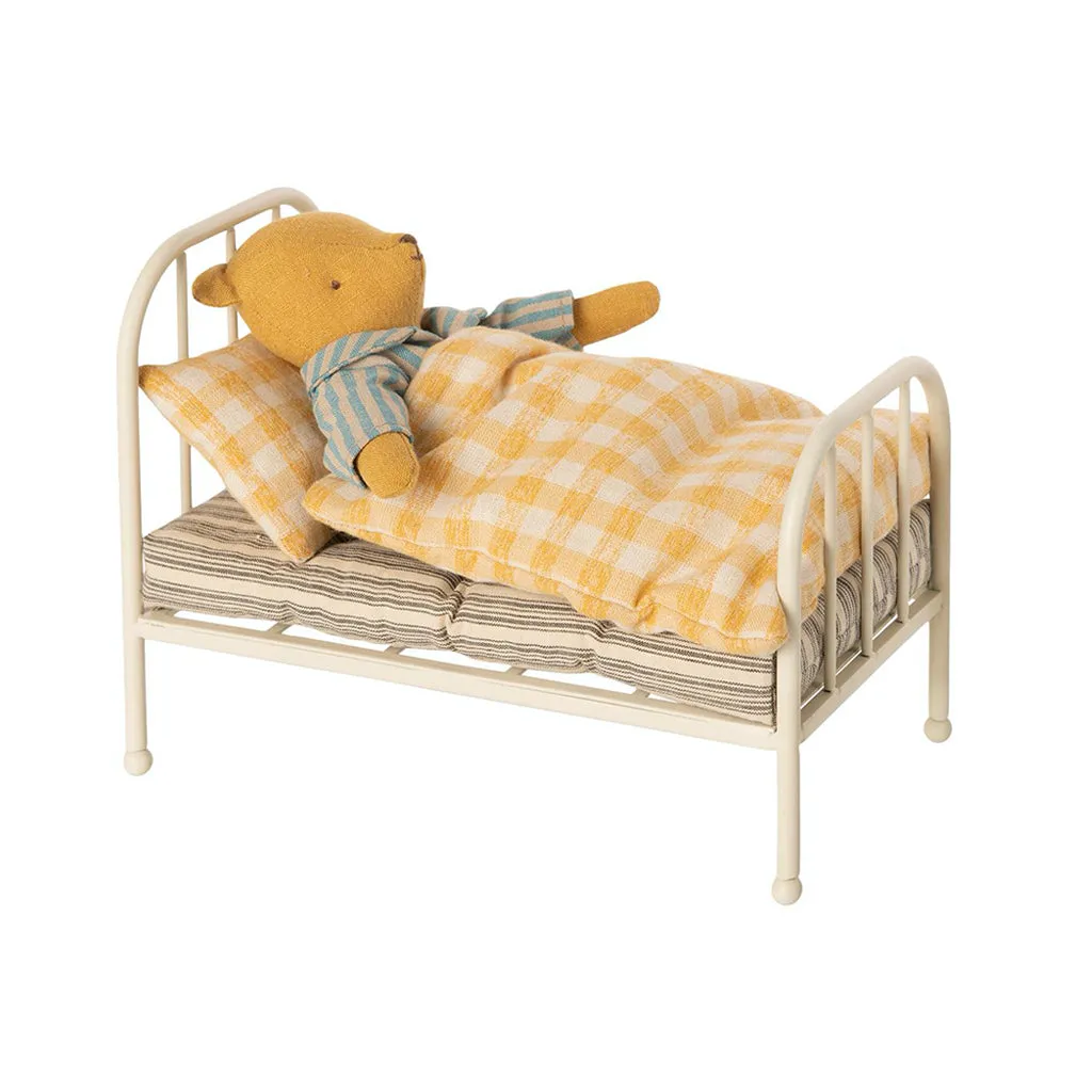 Maileg Vintage Bed Teddy Junior