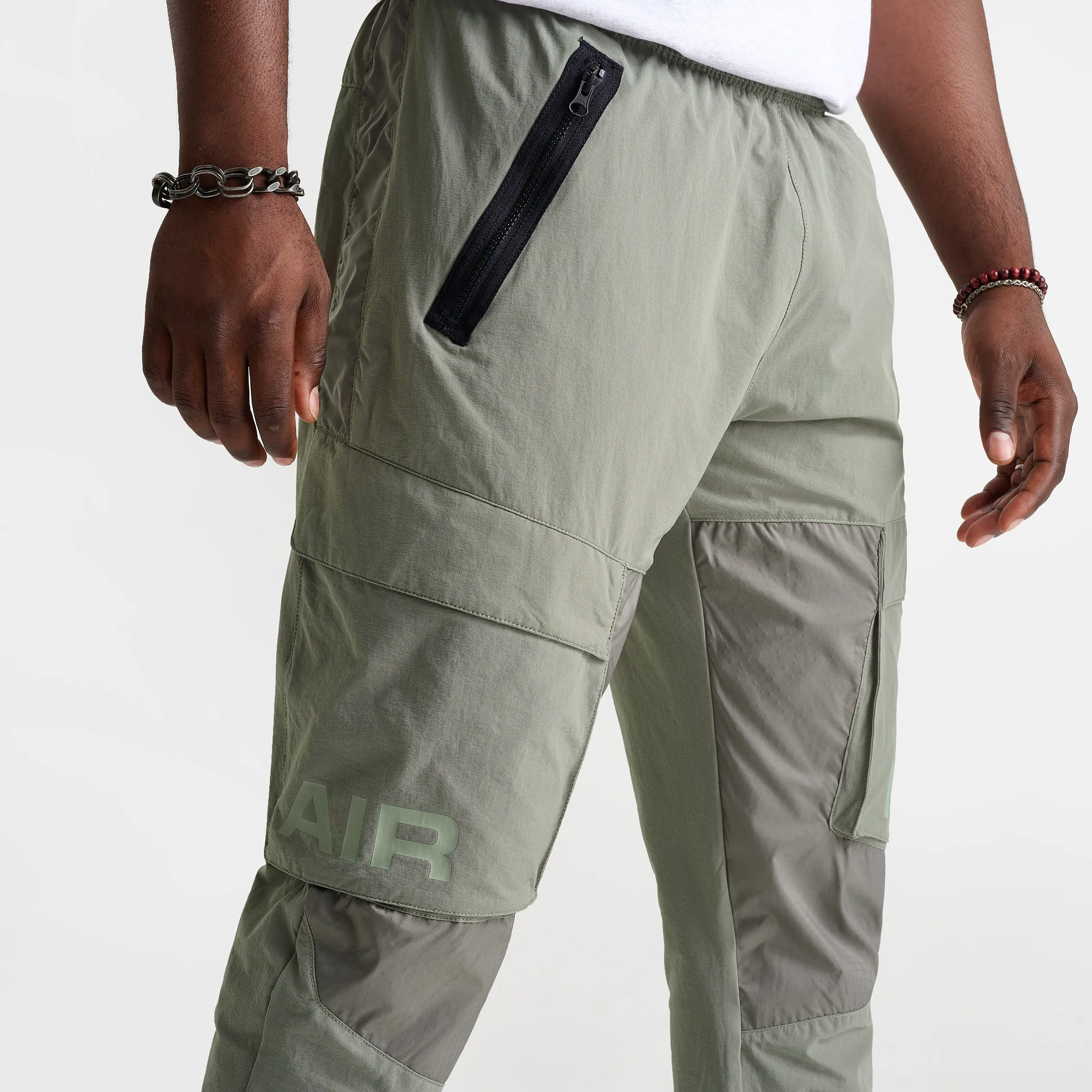 Nike Sportswear Air Max Woven Cargo Pants Dark Stucco / Jade Horizon - Black