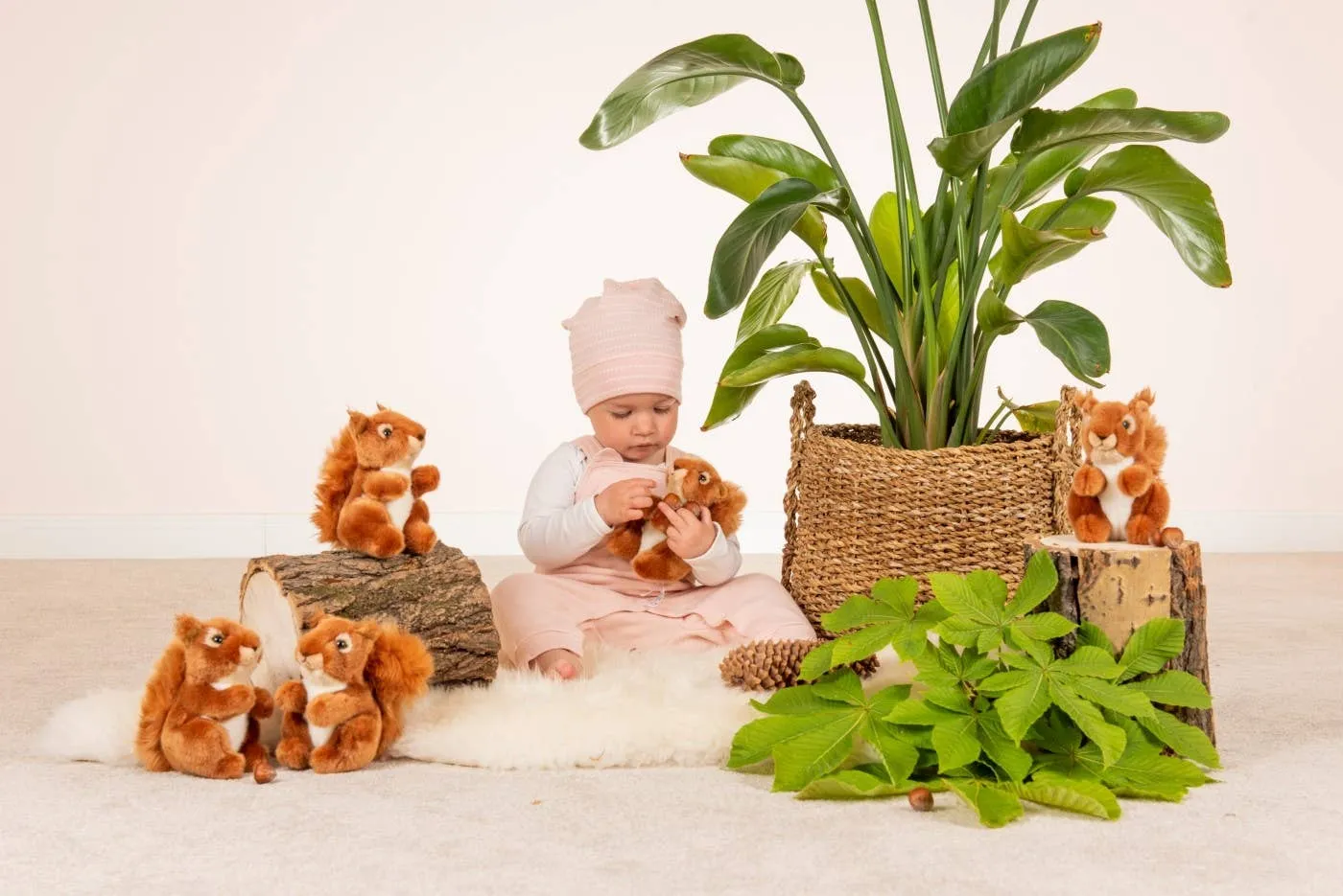 Plush Red Squirrel with Tufted Ears 14 cm - plush toy by Teddy Hermann