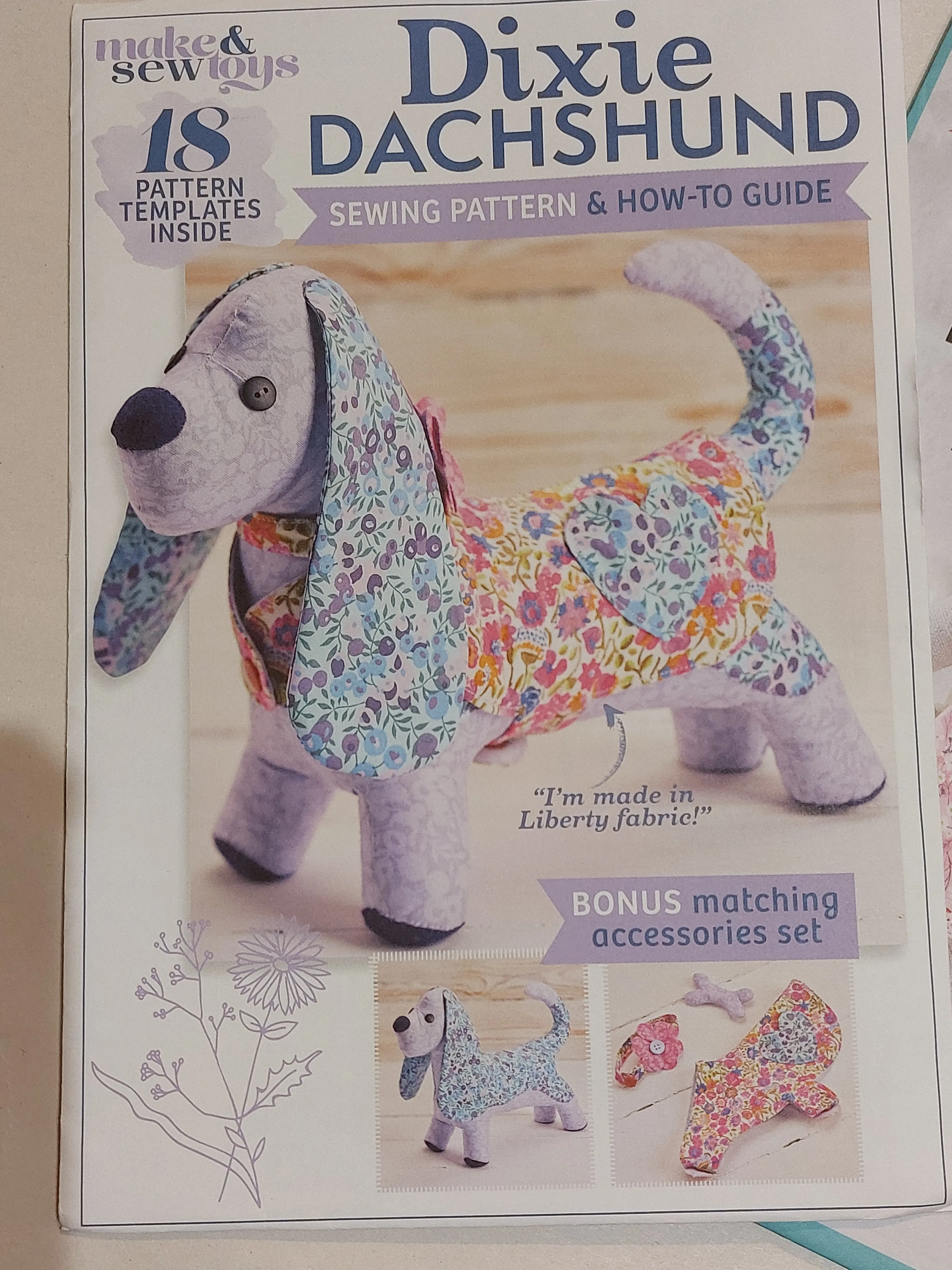 Preloved Sewing Pattern - Dachshund and Kitty, Make & Sew Toys