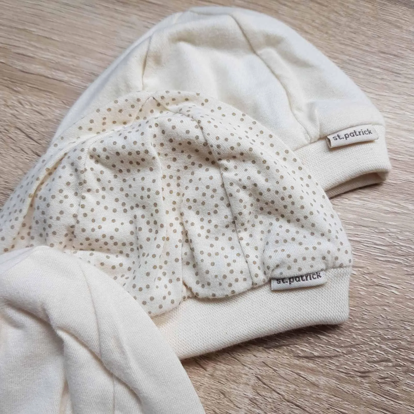 St. Patrick Organic Beanie Plain/Polka 3's