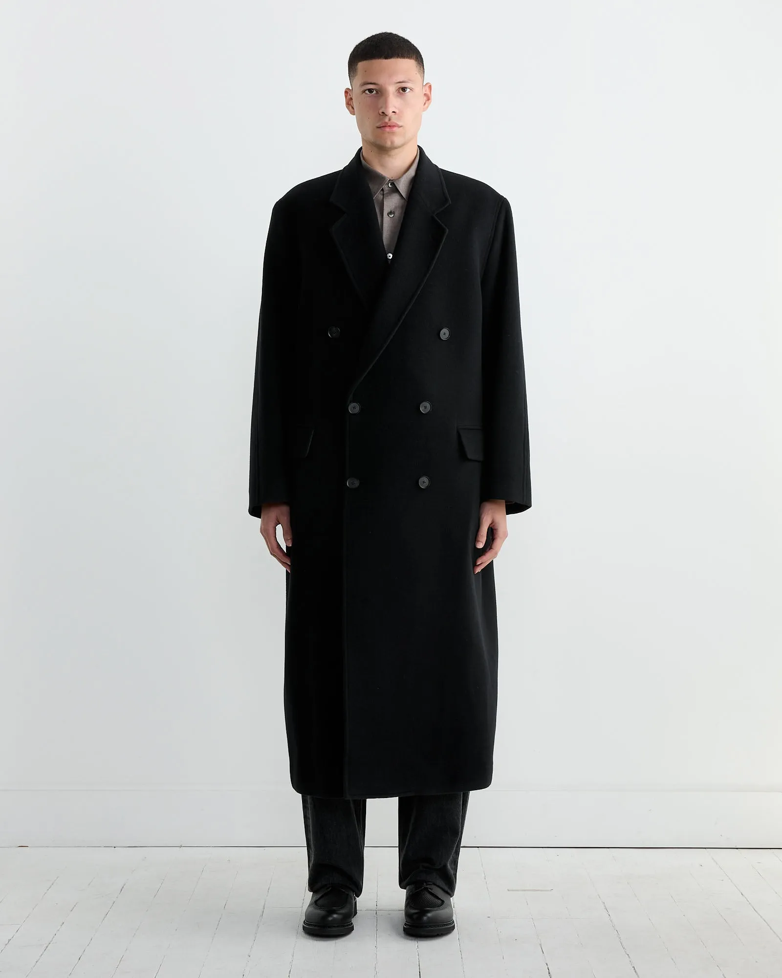 Wool Mosser Chesterfield Coat in Black